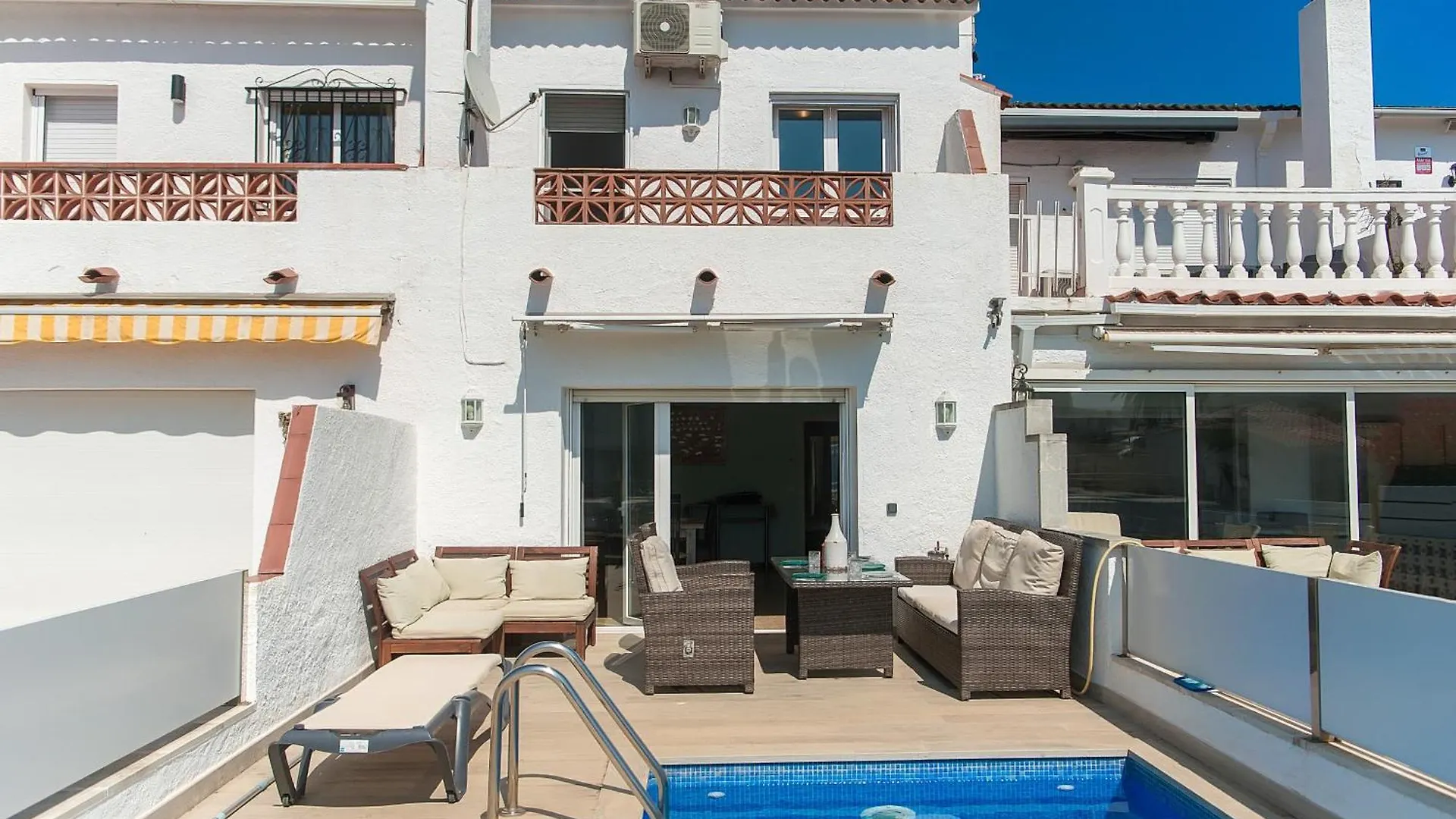 度假居 艾姆布里亚布拉瓦Welcs Casa 242 Emp Con Terraza Y Acceso Al Muelle别墅 西班牙