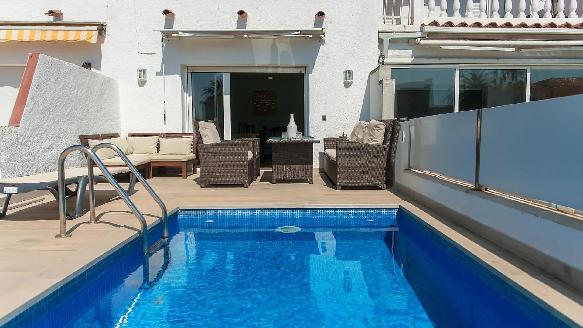 艾姆布里亚布拉瓦Welcs Casa 242 Emp Con Terraza Y Acceso Al Muelle别墅 0*, 艾姆布里亚布拉瓦